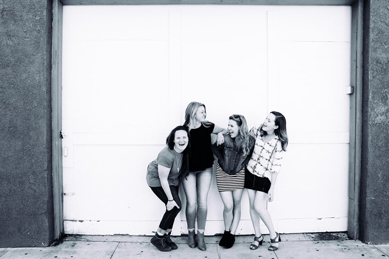 Women_Friends